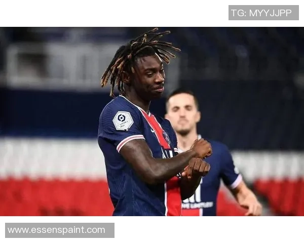 十一月绿茵巨星闪耀盘点世界足坛英雄事迹