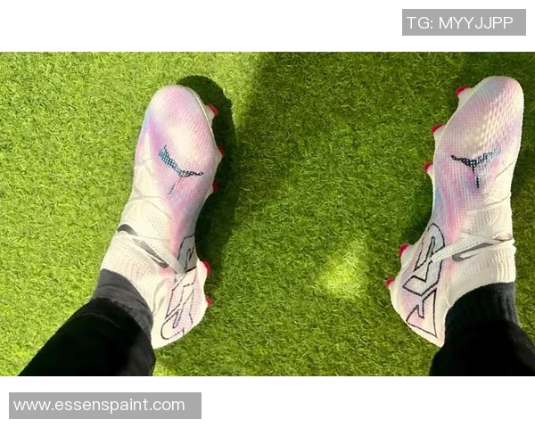 如何绘制精美的足球明星专属球鞋让作品更具吸引力